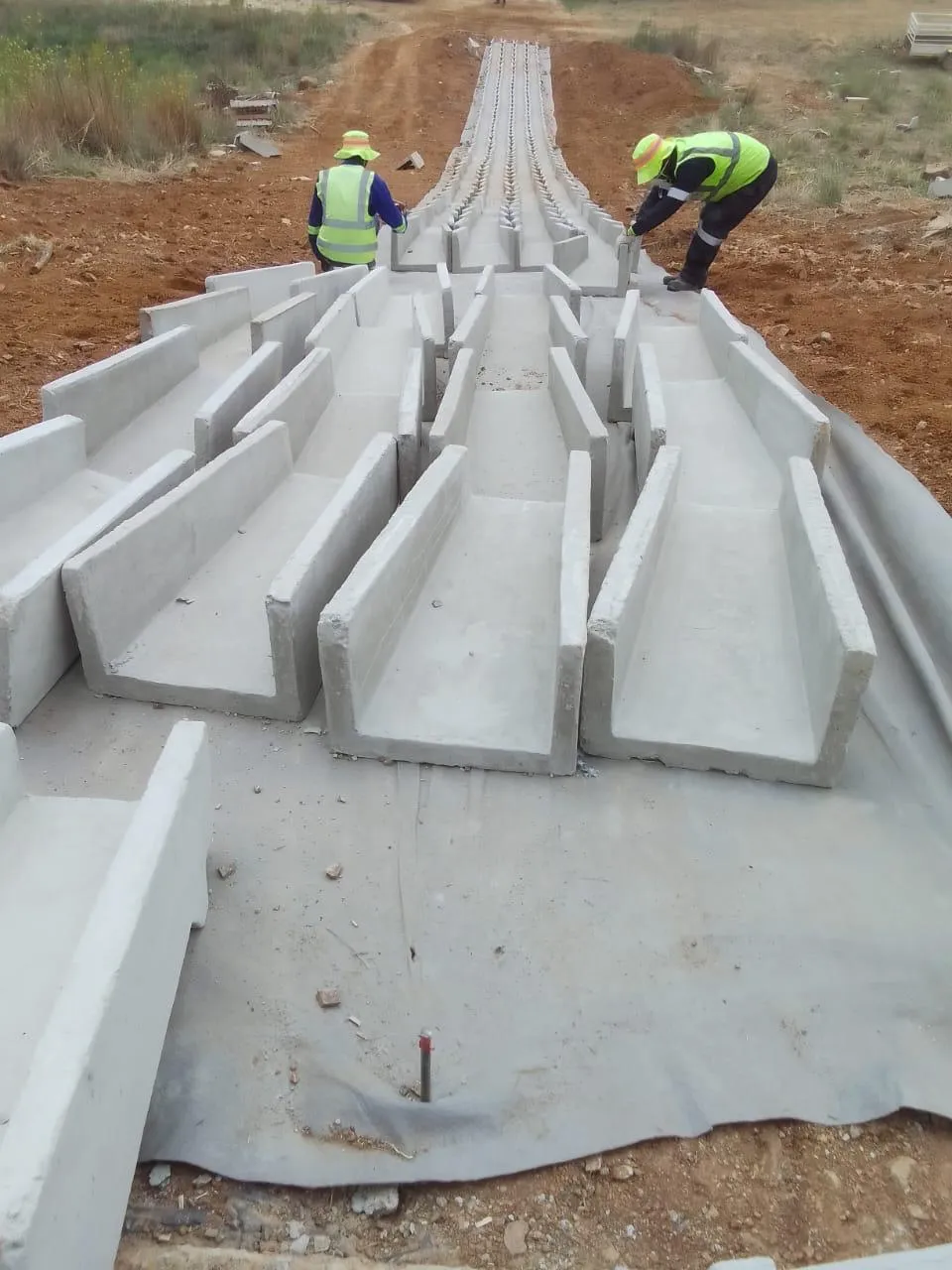 Launders installation – Brakpan / Dagga Fontein